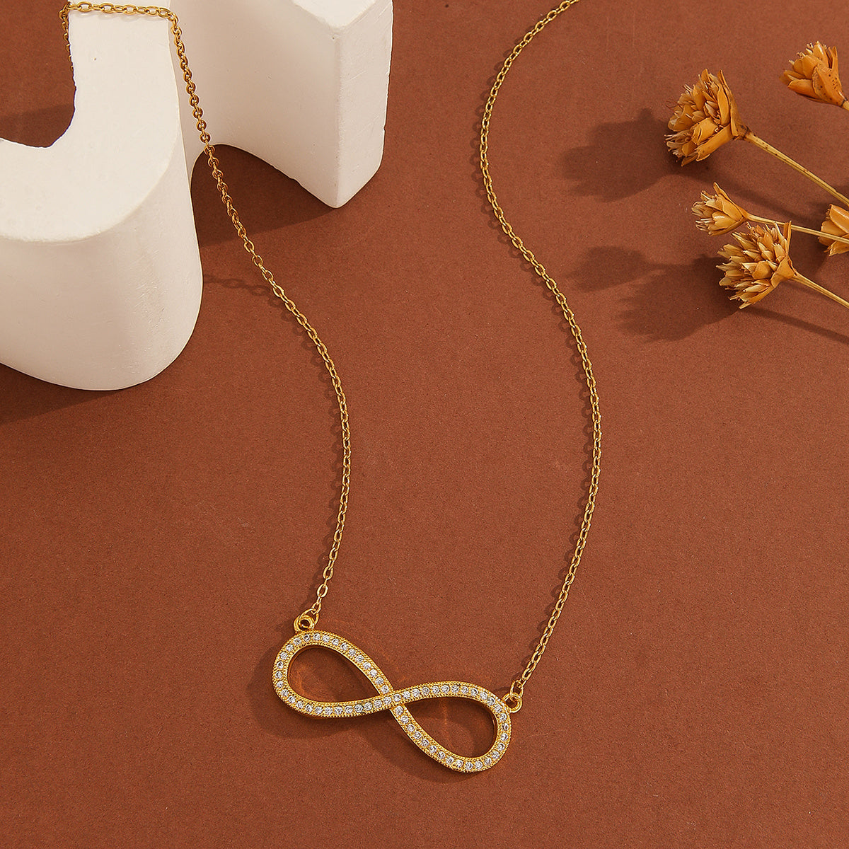 1pcs Simple Exquisite Inlaid Sparkling Diamond Symbol 8,Letter Love Pendant Necklace, Suitable For Women's Daily Wear, A Holiday Gift For Wives And Mothers