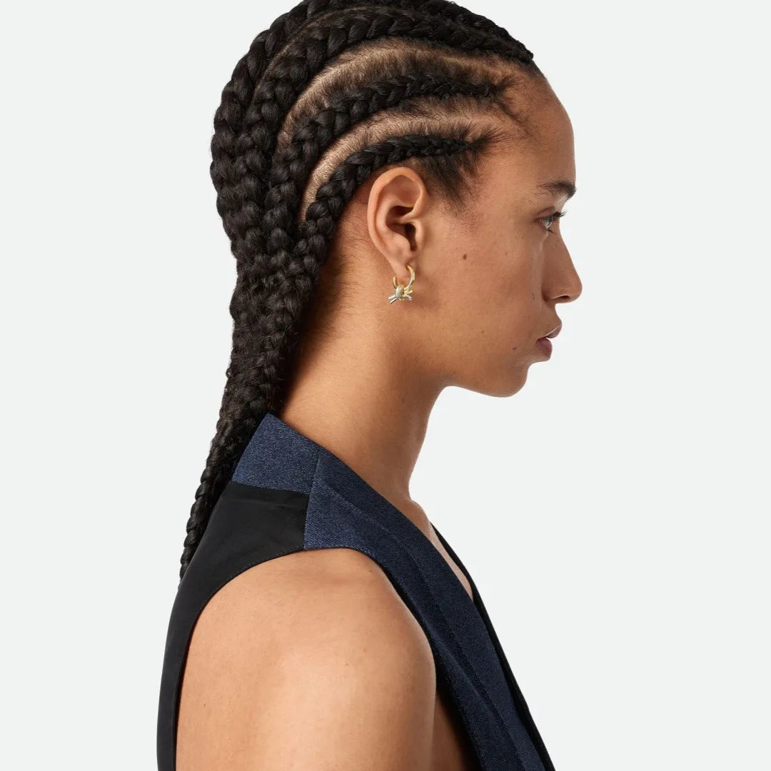 2025 New Fashion Europe America Gold Silver Knotted Earrings Woman Designer Charm Jewelry Trend