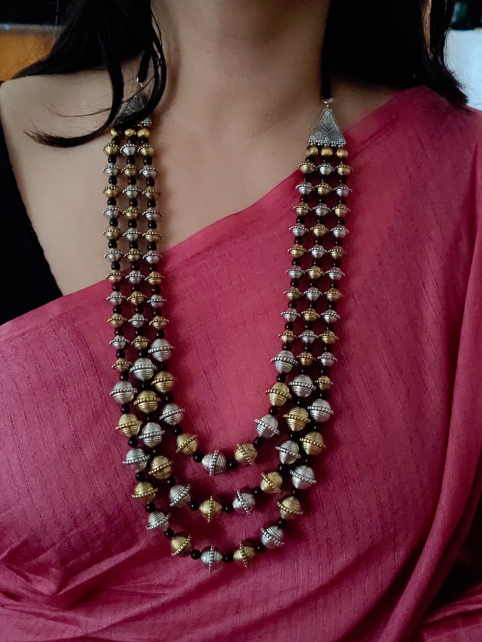 beautiful dual tone maala with earrings