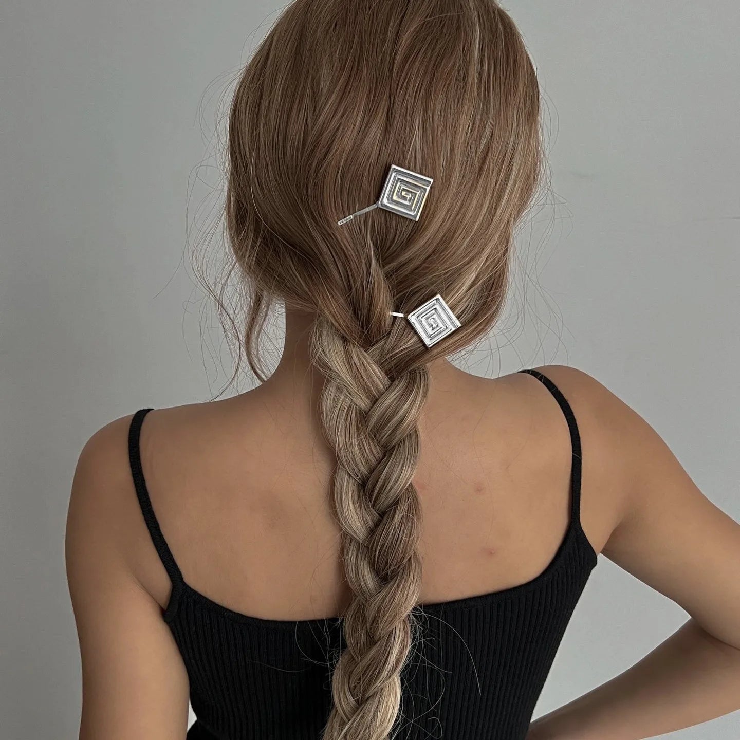 Simple Metal Starfish Hair Clip for Women Girls Gold Color Star Flower Hairpin Fashion Temperament Hair Fork Beach Accessories