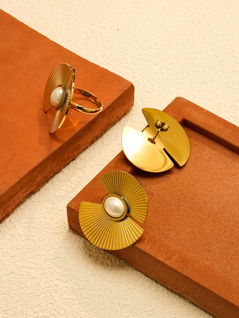 ENFASHION Aretes Flower Batch Pearl Stud Earrings For Women's Stainless steel 18K Gold Plated Fashion Ring Set Jewelry E251738