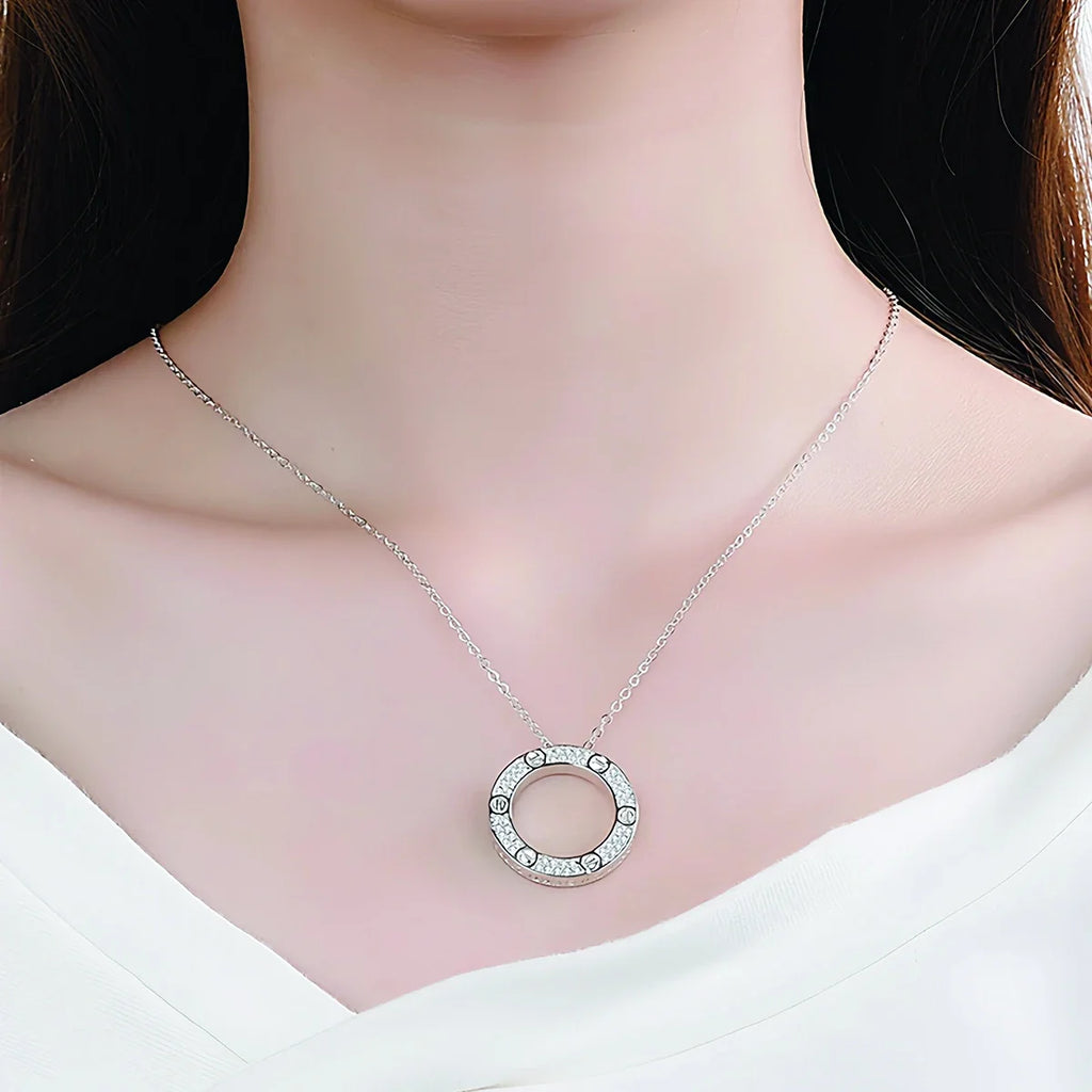 Fashion  Elegant Jewelry Crystal Circle Pendant Necklace  for Women Women Fashion Necklace Jewelry Gift