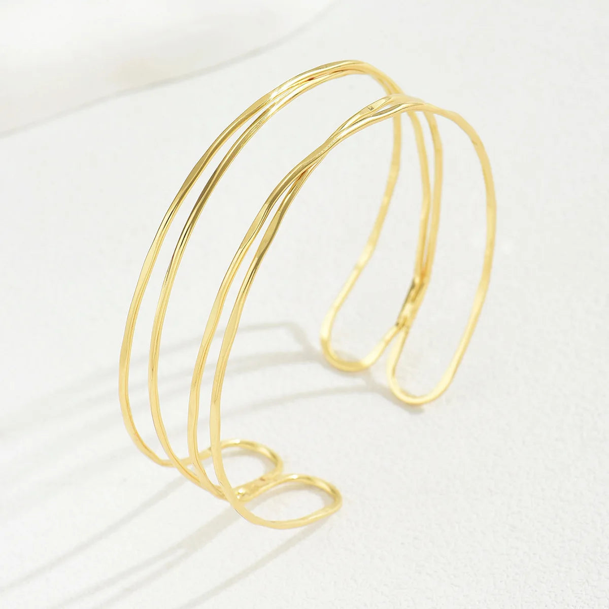 Upper Arm Cuff Bracelet for Women Minimalist Gold Plated Armband Statement Party Armlet Jewelry Gift Summer Vacation Accessories