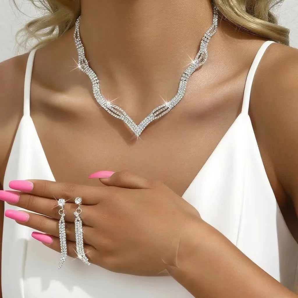 Women's fashion design jewelry set, simple and versatile, light luxury style, sparkling accessories
