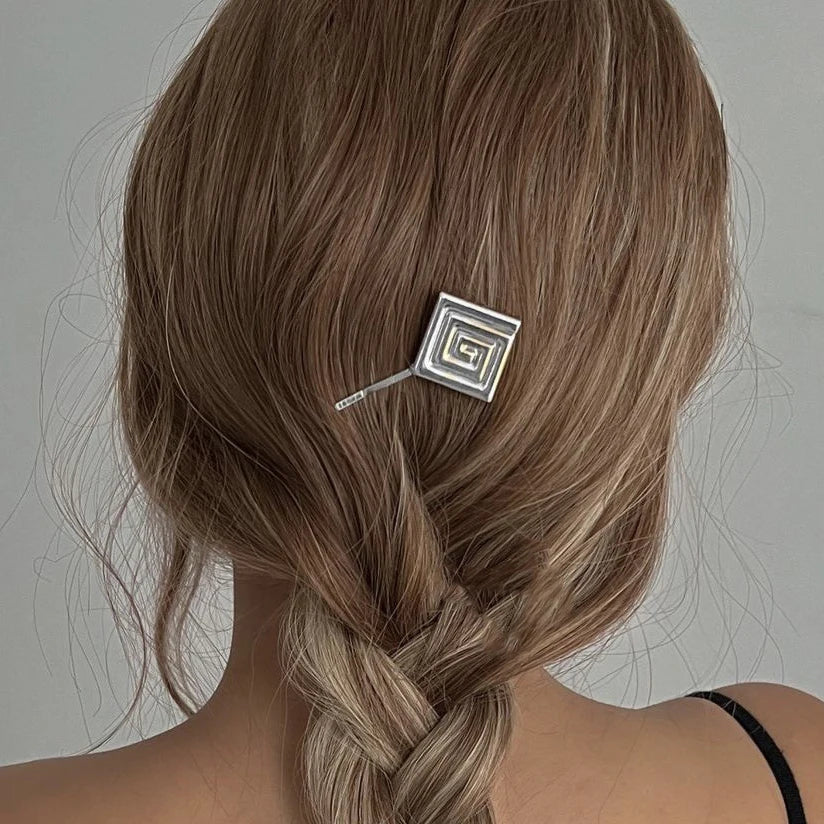 Simple Metal Starfish Hair Clip for Women Girls Gold Color Star Flower Hairpin Fashion Temperament Hair Fork Beach Accessories