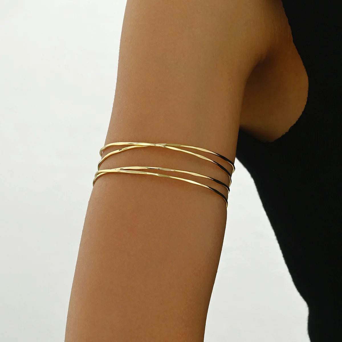 Upper Arm Cuff Bracelet for Women Minimalist Gold Plated Armband Statement Party Armlet Jewelry Gift Summer Vacation Accessories