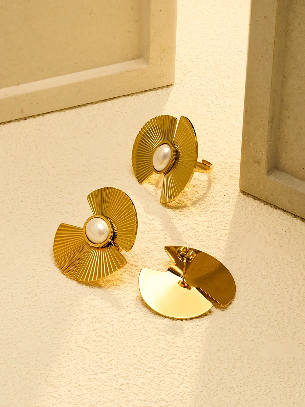 ENFASHION Aretes Flower Batch Pearl Stud Earrings For Women's Stainless steel 18K Gold Plated Fashion Ring Set Jewelry E251738