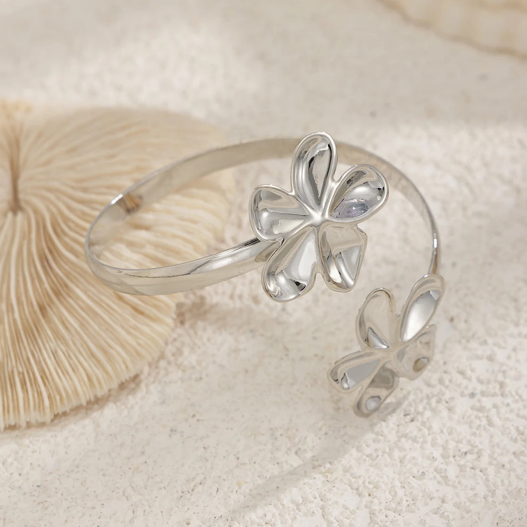 IngeSight.Z 2025 Trendy Starfish Open Cuff Bangles for Women Simple Flower Spiral Arm Bracelet Beach Vacation Jewelry Gift