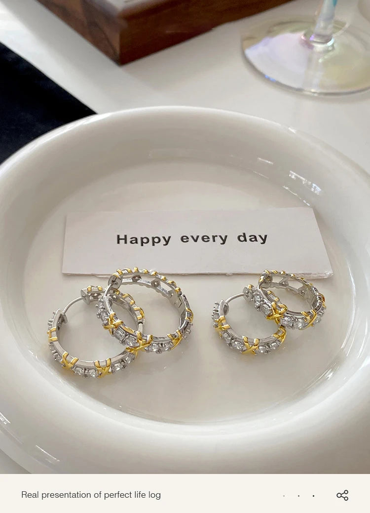 Design Girl's Jewelry Luxurious Accessories For Women‘s 2024 Fashionable Gold and Silver Color Inlay With Zircon Metal Earrings